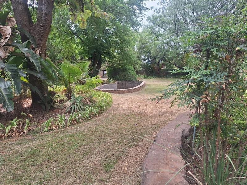 6 Bedroom Property for Sale in Stilfontein North West